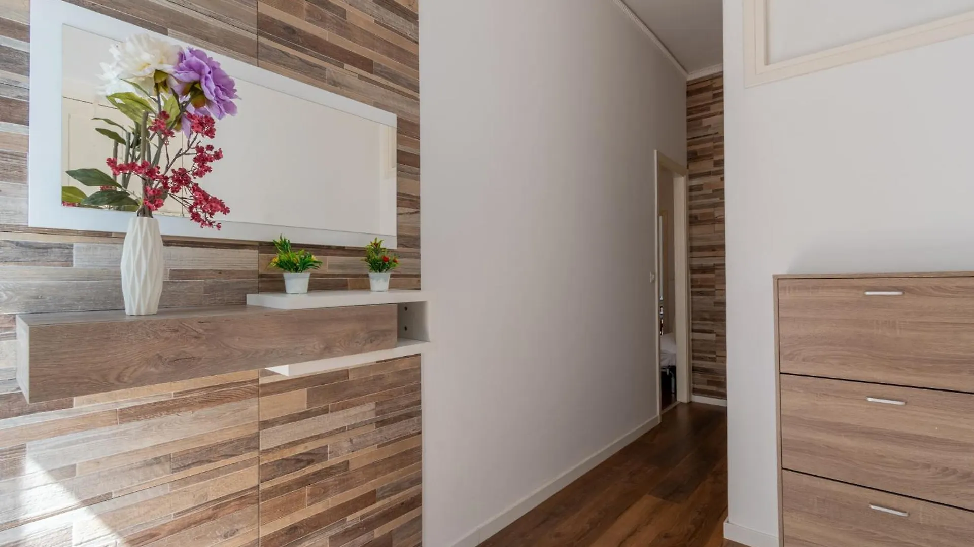 Ribera Apartment Palermo 0*,  Italy